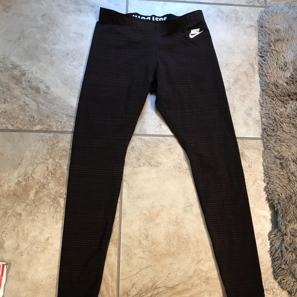 Nike workout pants, size medium